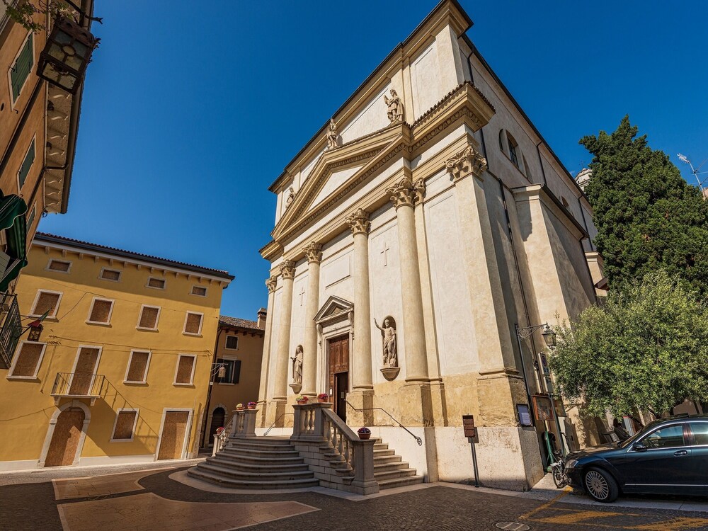 Photo 25