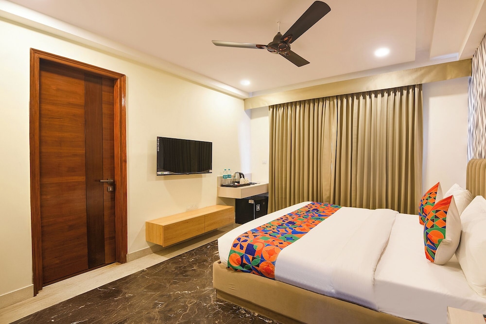 FabHotel Hygge Stay