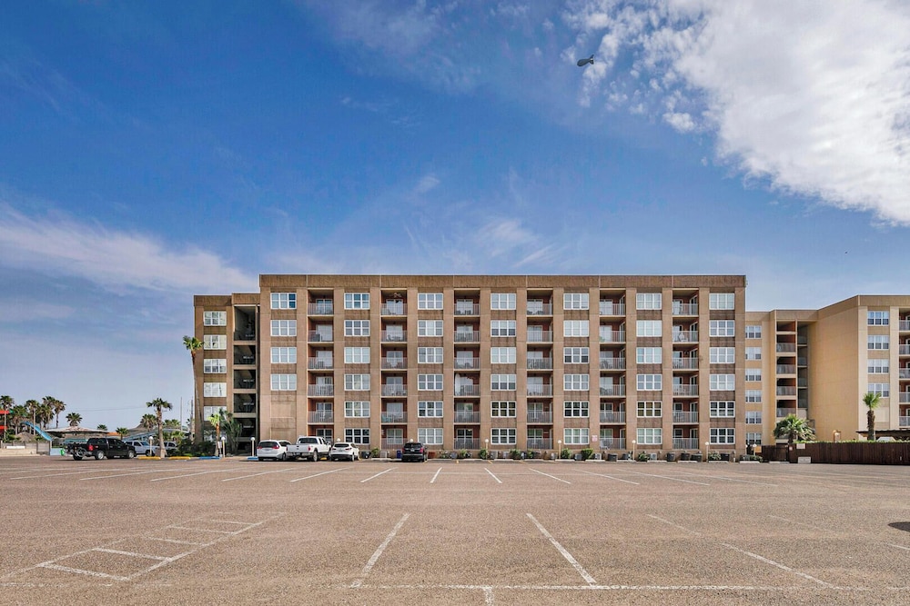 Hotel Gulfview ll by Padre Getaways - Image 1