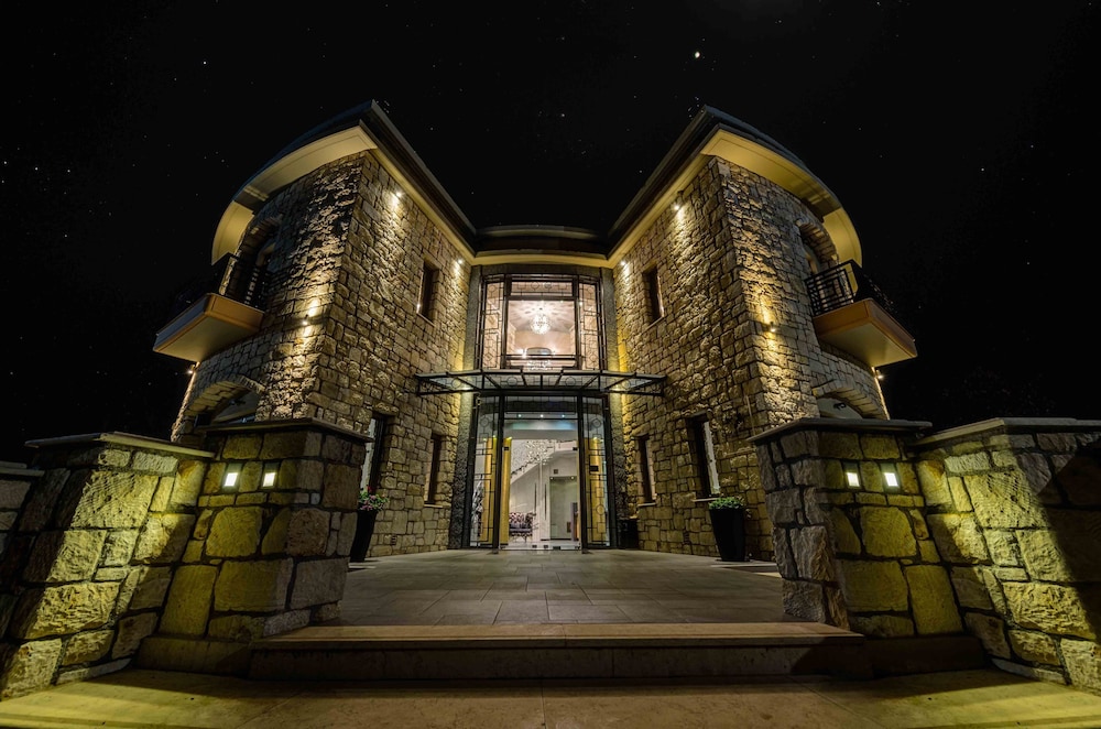 Chateau Rond Boutique Hotel & Spa