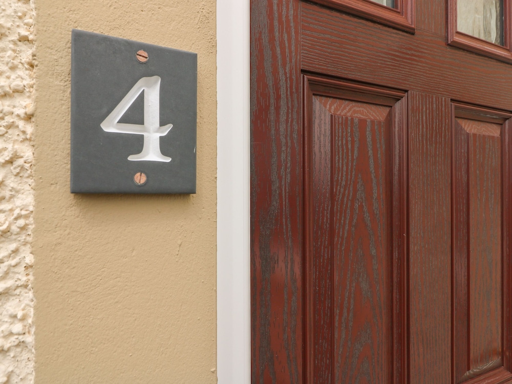 Flat 4