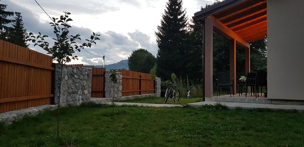 Photo 18