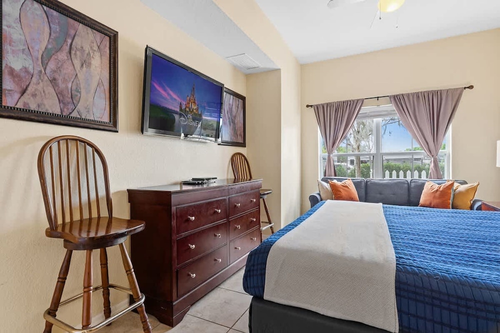 Relaxing 3BR Haven for 8 at Seven Dwarfs