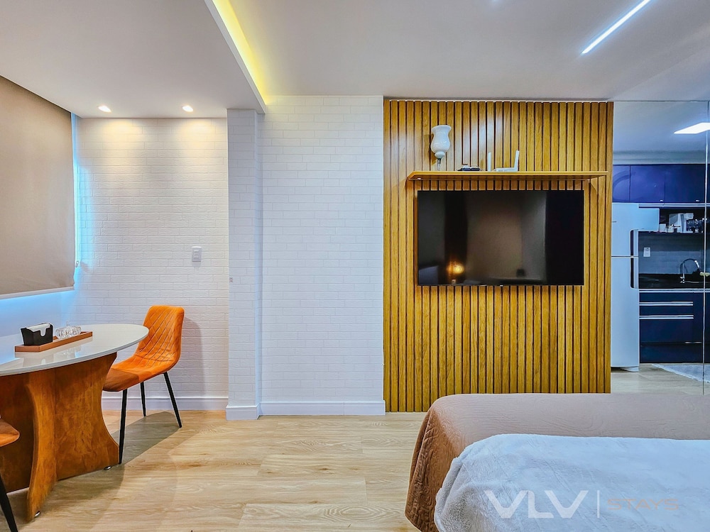 Art Studio by VLV Stays