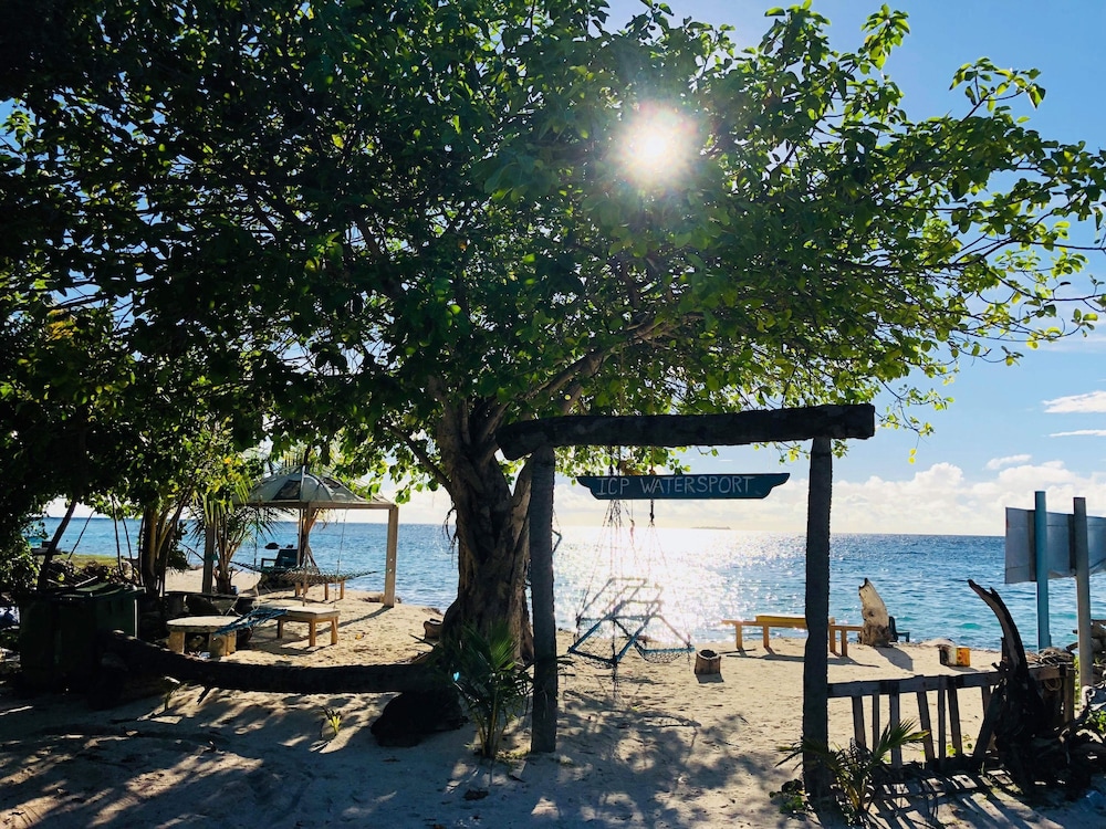 Noovilu Suites Maldives