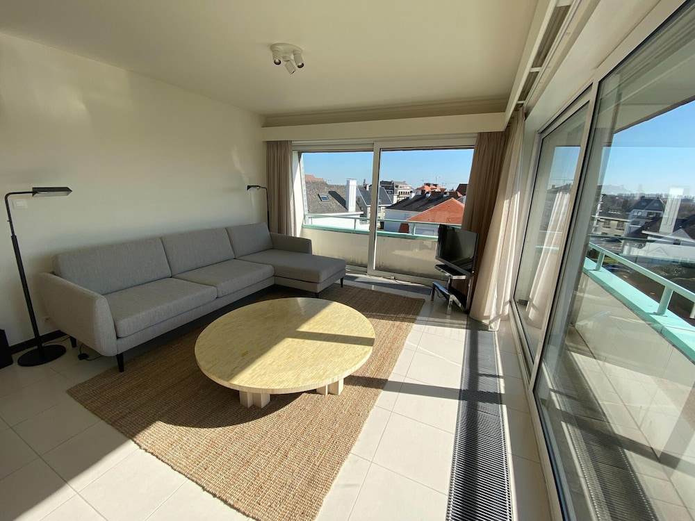 Apartment in Duinbergen Near the Beach