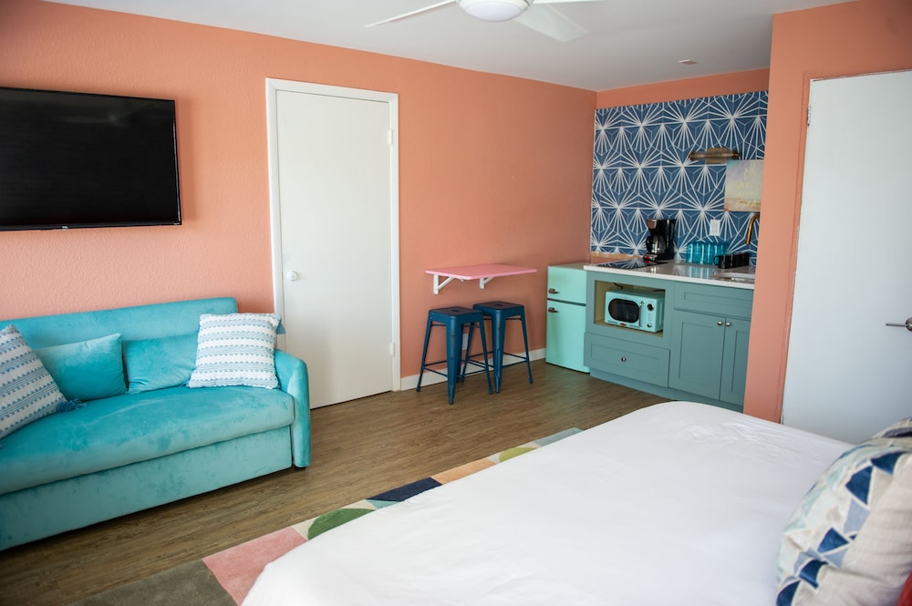 Sunburst Inn