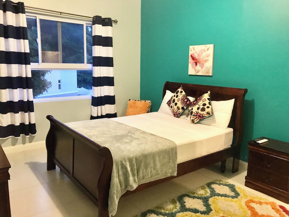 Modern Comfort Suites view 2