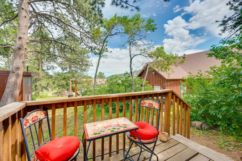 'minnehaha' Allenspark Cabin Near Hiking! - Property Image 7
