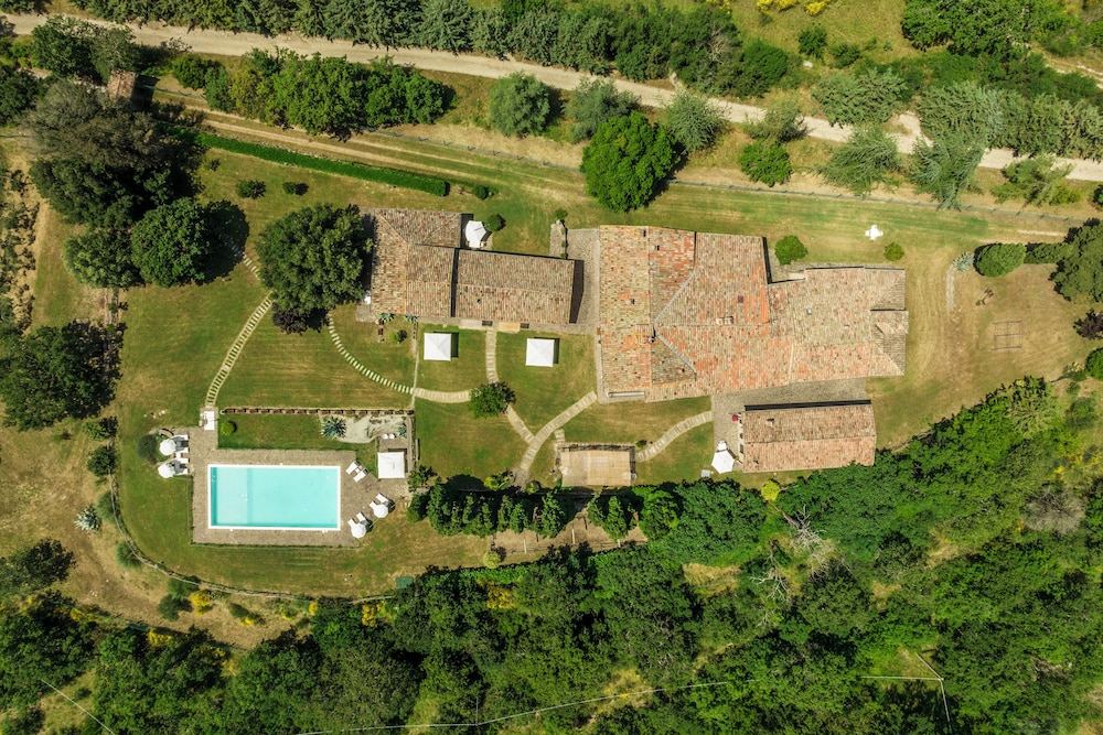 Podere Pietraluna