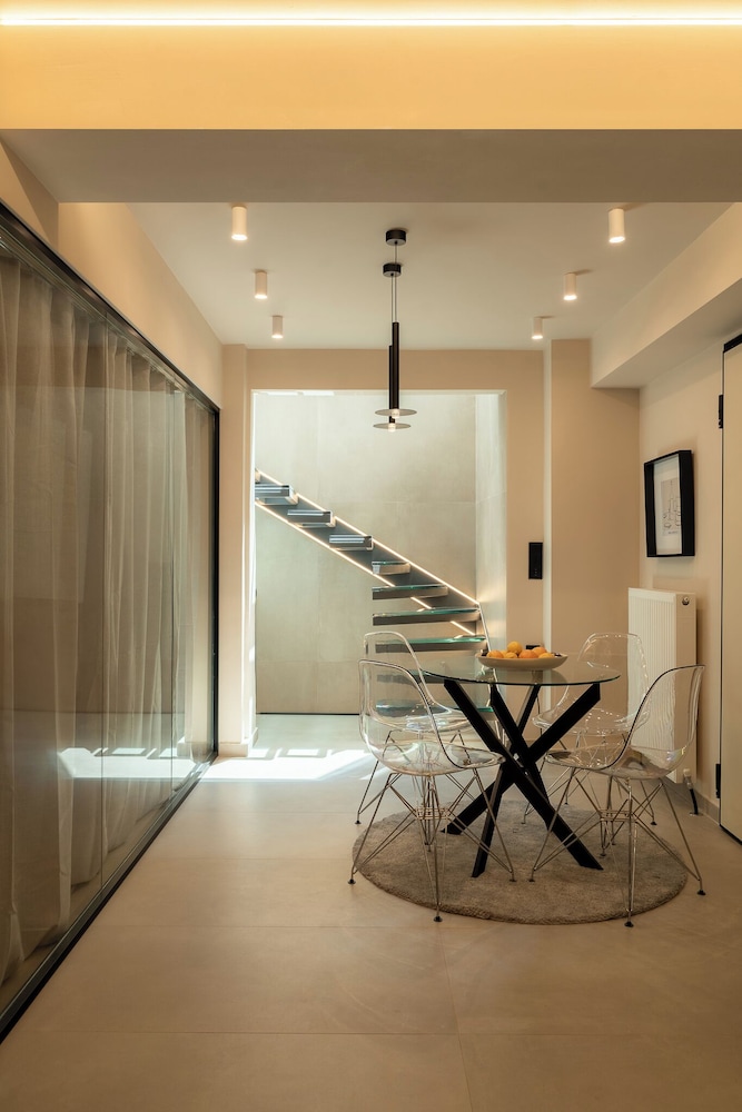 FOS Premium Apartments by halu