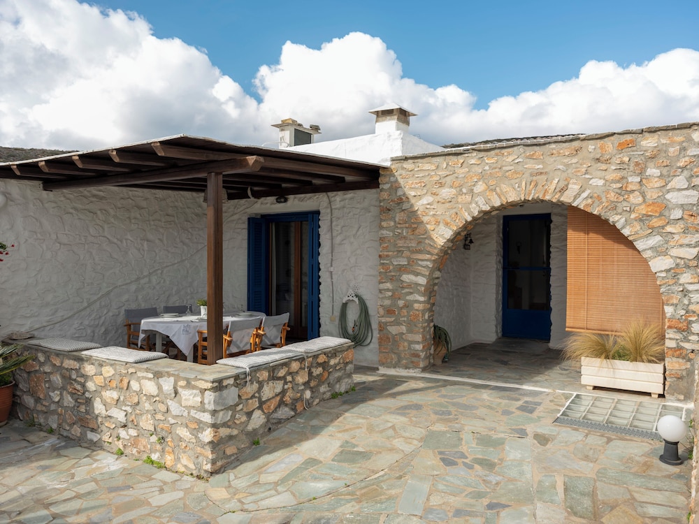 Paros' slice of Paradise