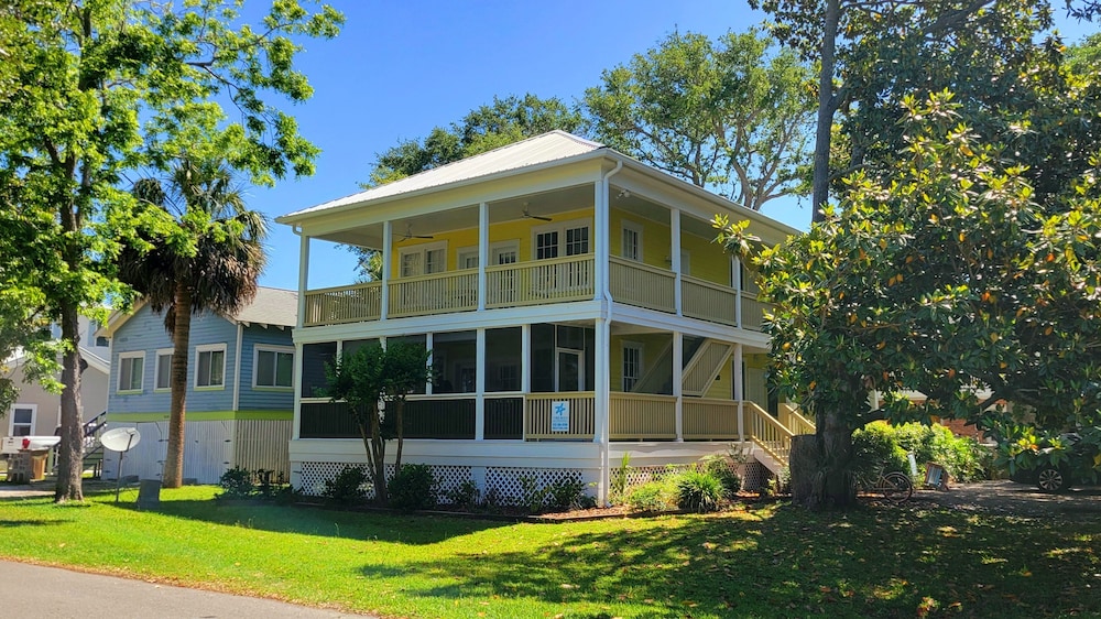 Old Magnolia House by Tybee Vacation Rentals