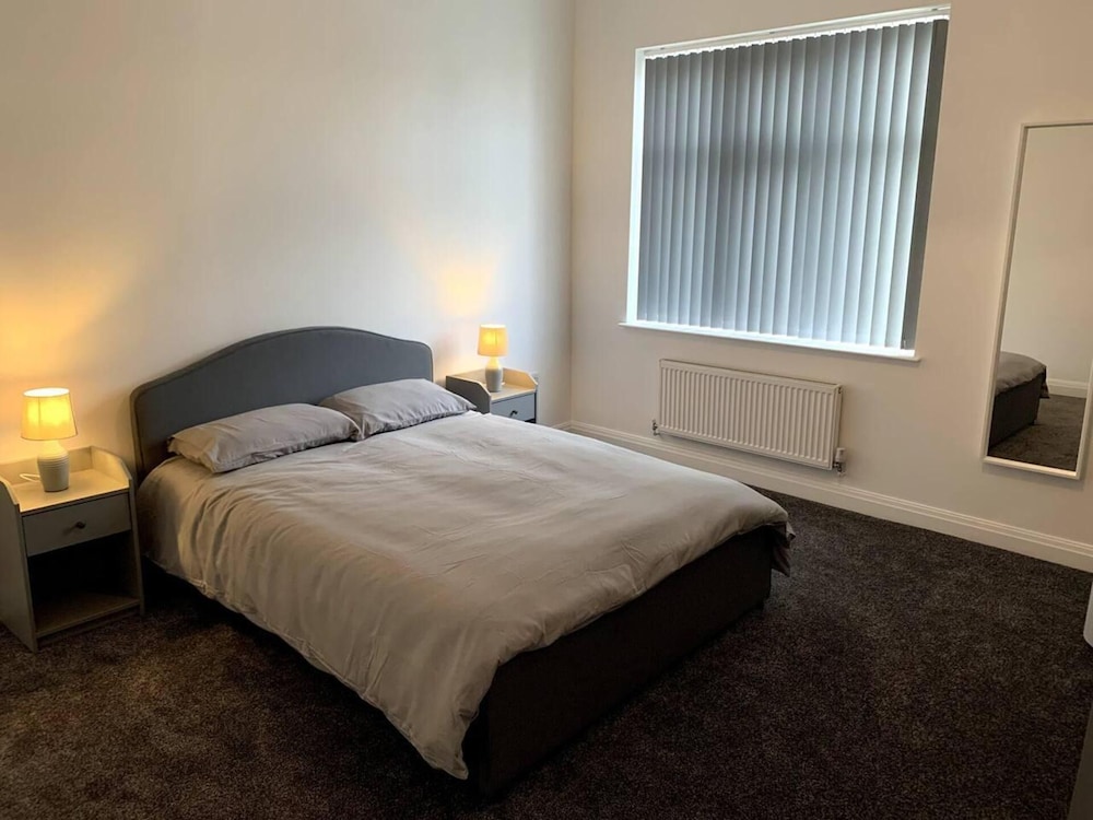 Remarkable New 2-bed Apartment in Preston view 4