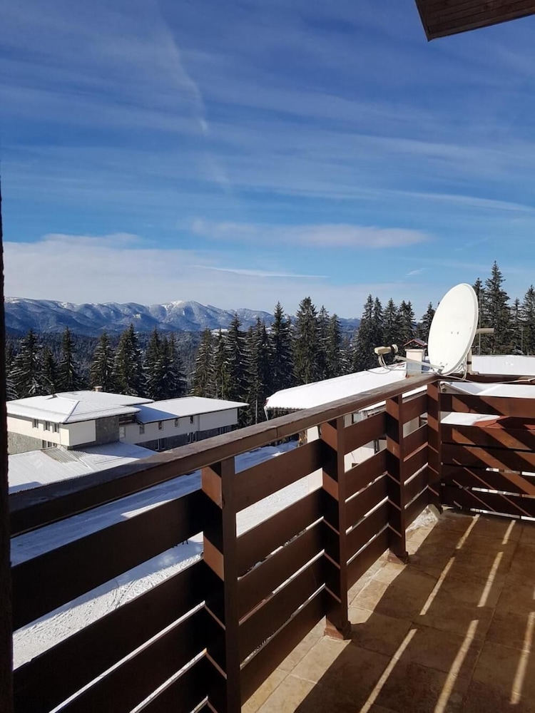 Pamporovo Rhodopi Pearl Apartments view 4
