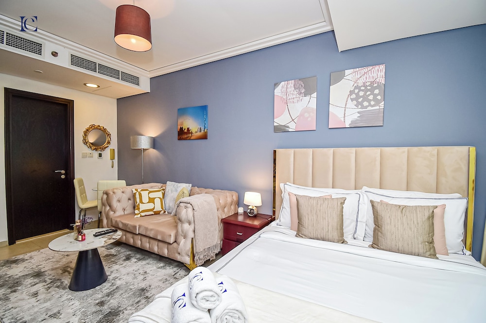 Chrs - Well-kept Furnished Studio