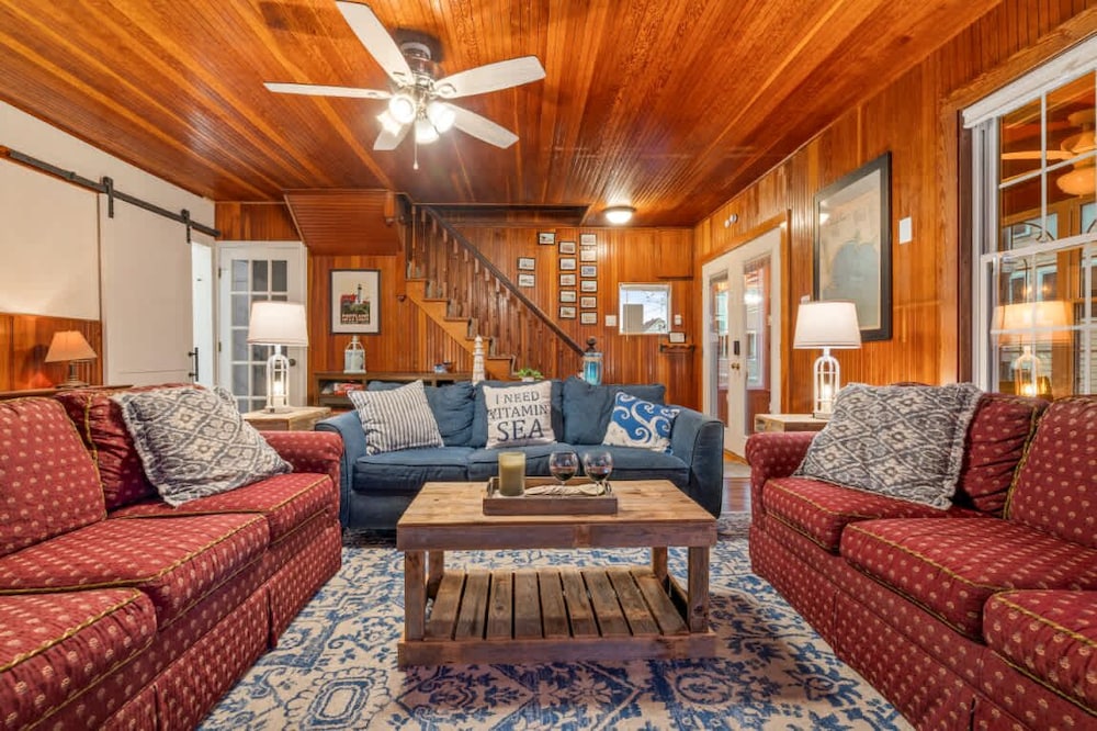Danemead Cottage - For 10ppl