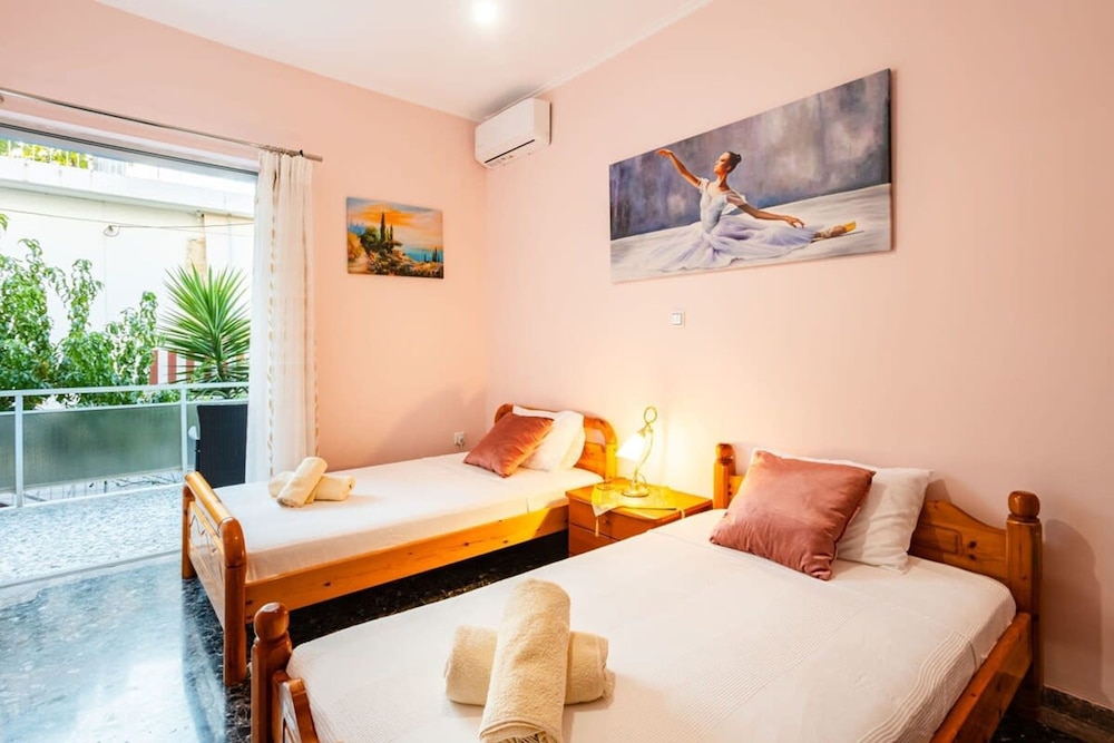 Avia Seaview Getaway - Konstantina s Hidden Haven