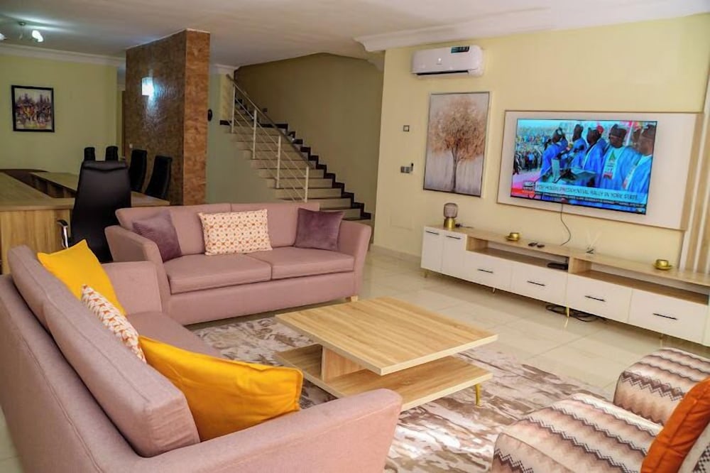 Apartment 1010