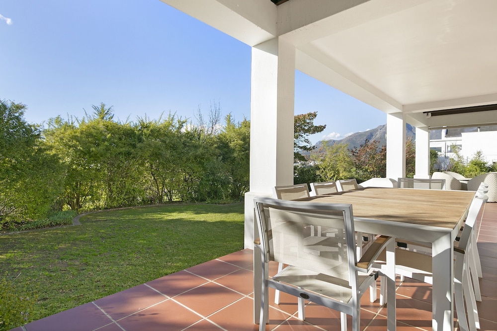 Winelands Golf Lodges at De Zalze