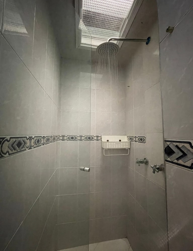 BAMUKA HOSTEL