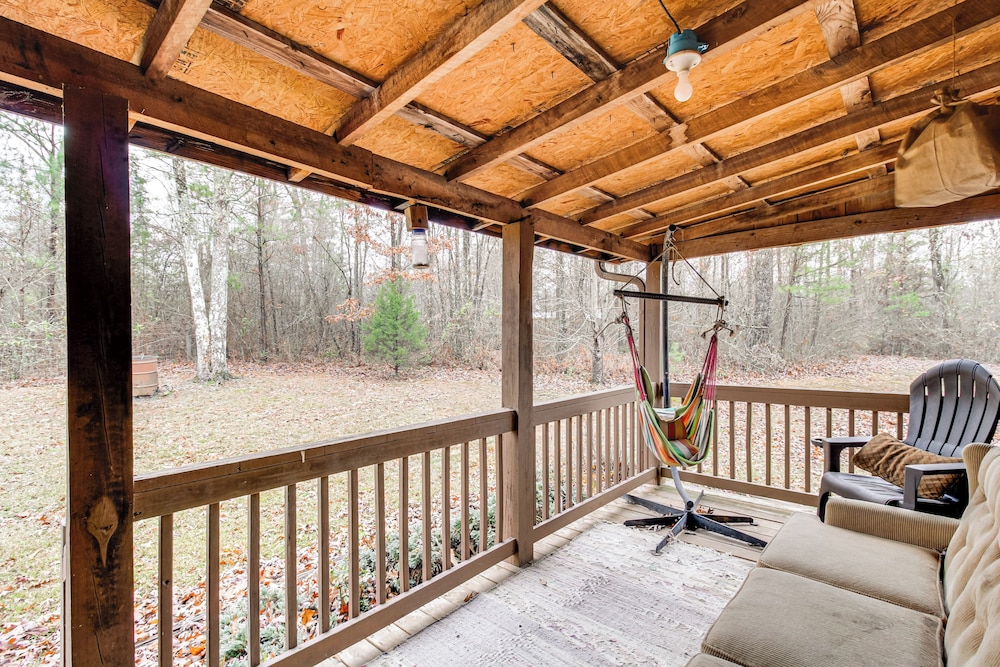 Kayak & Fish: Little River Canyon Lakefront Cabin