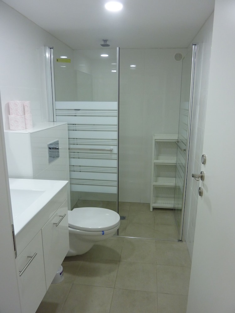 Allenby 2 Bed & Breakfast