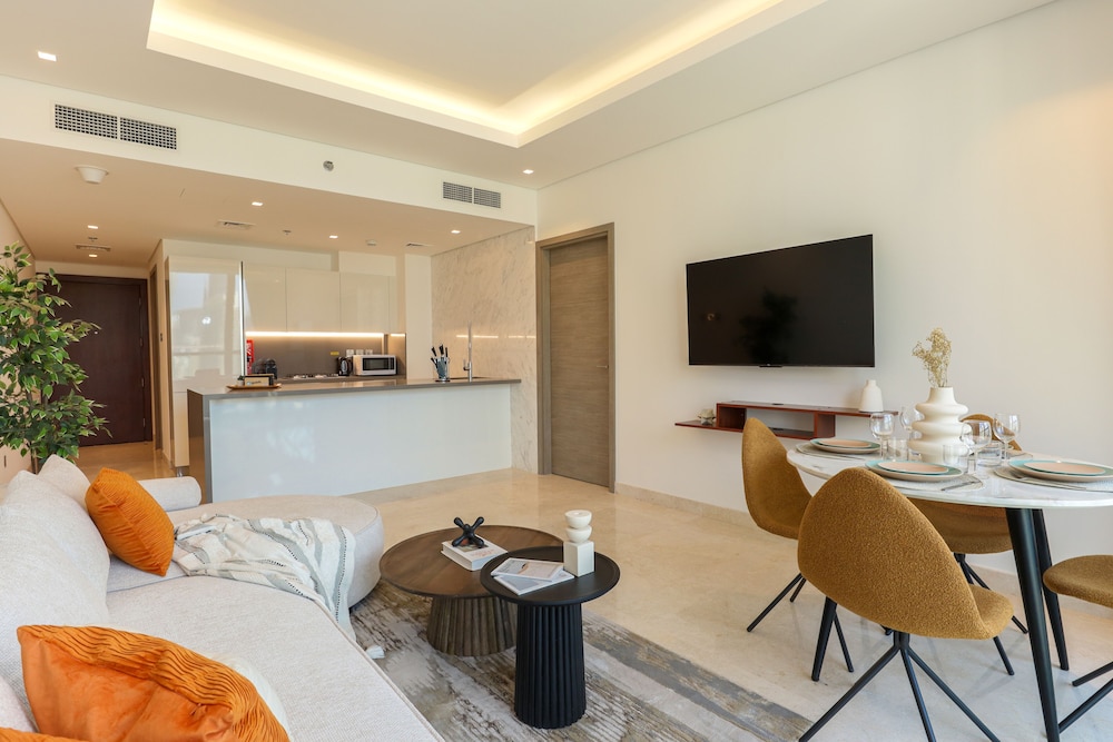 HiGuests - The Sterling by Omniyat photo 3