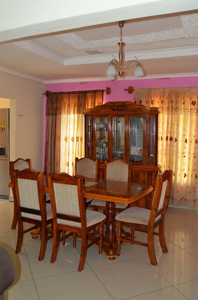 Chobe Kulotu Guest House