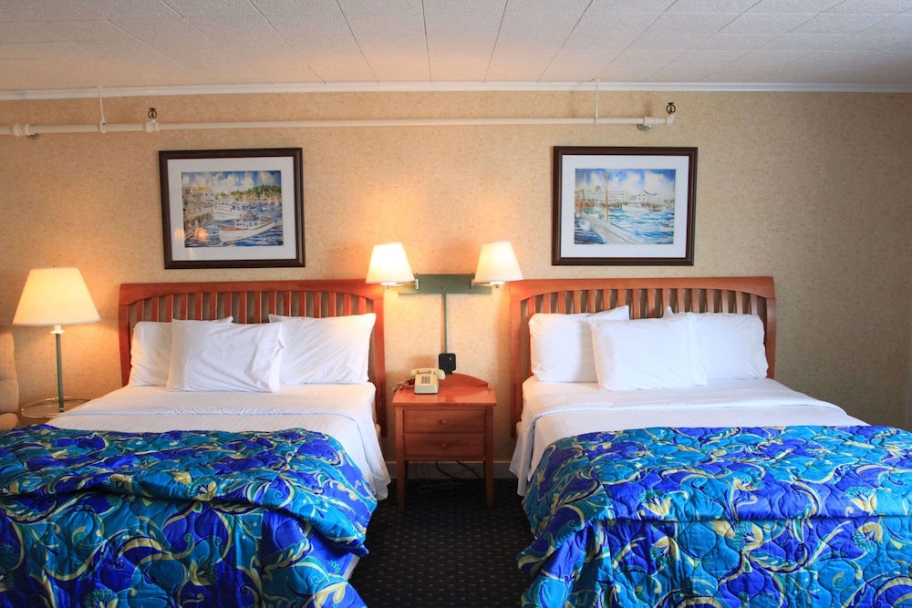 Fishermans Wharf Inn