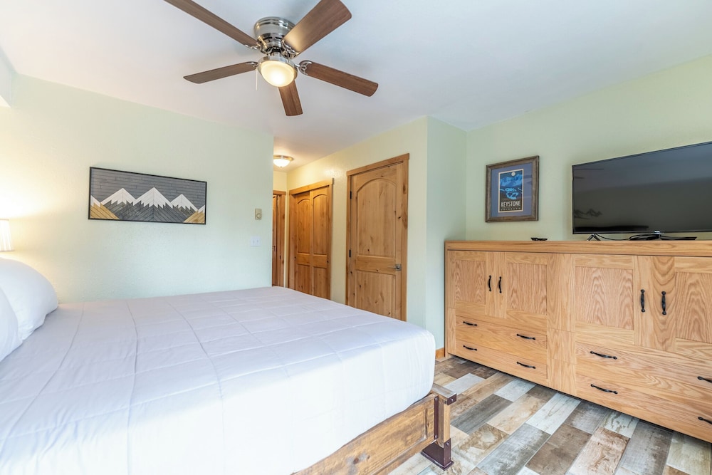 Key Condo #2927
