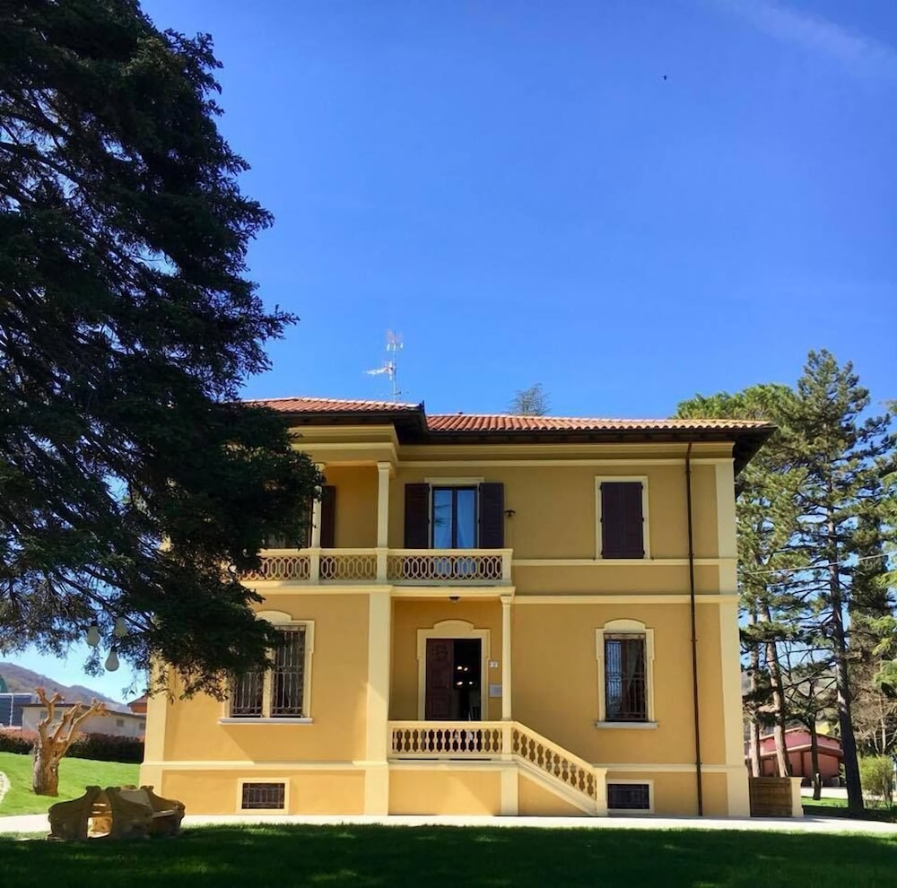 Borgo dei Guidi view 4