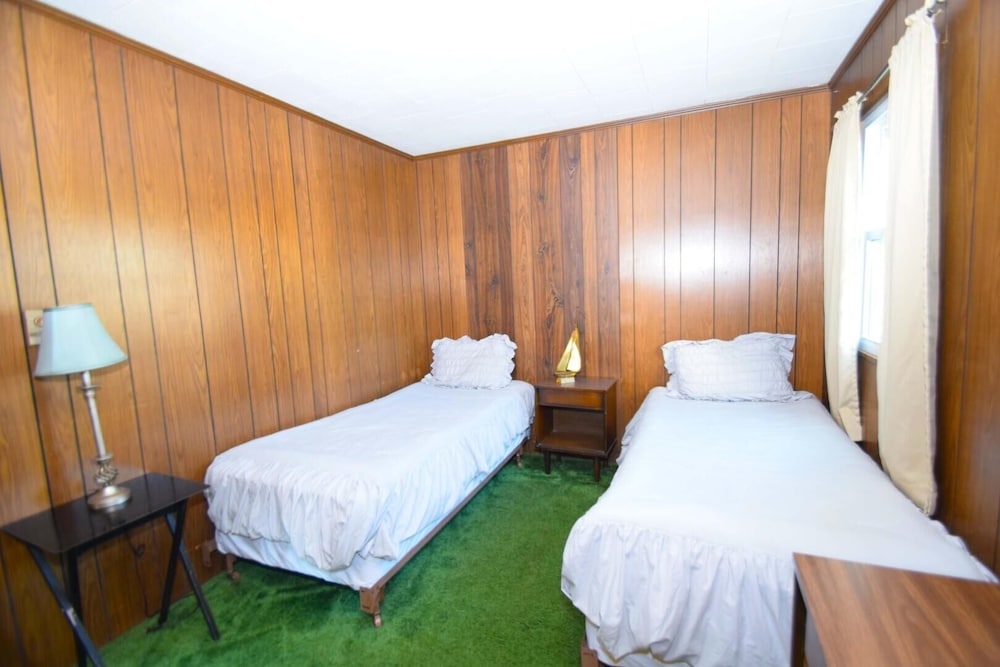 103 79th Street 3 Bedroom Cottage by RedAwning
