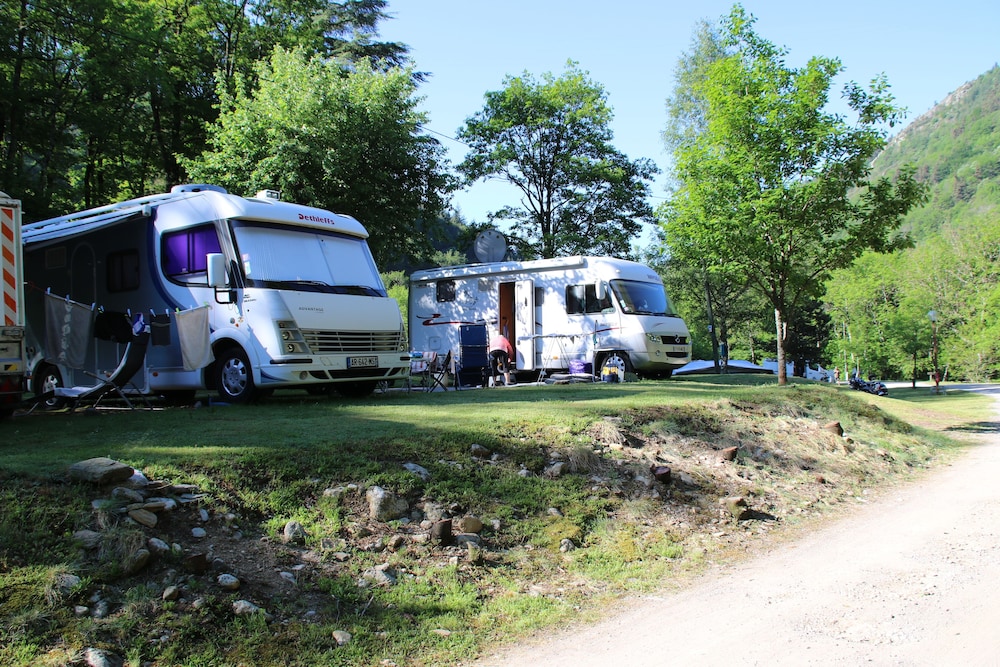Camping Le Ceytrou photo 3