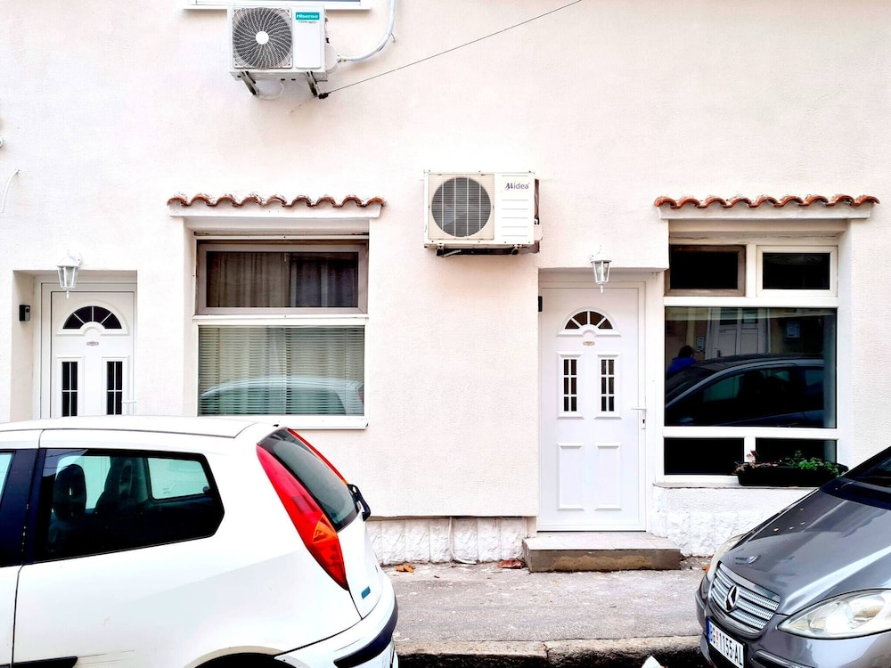 Angelina Apartment 02