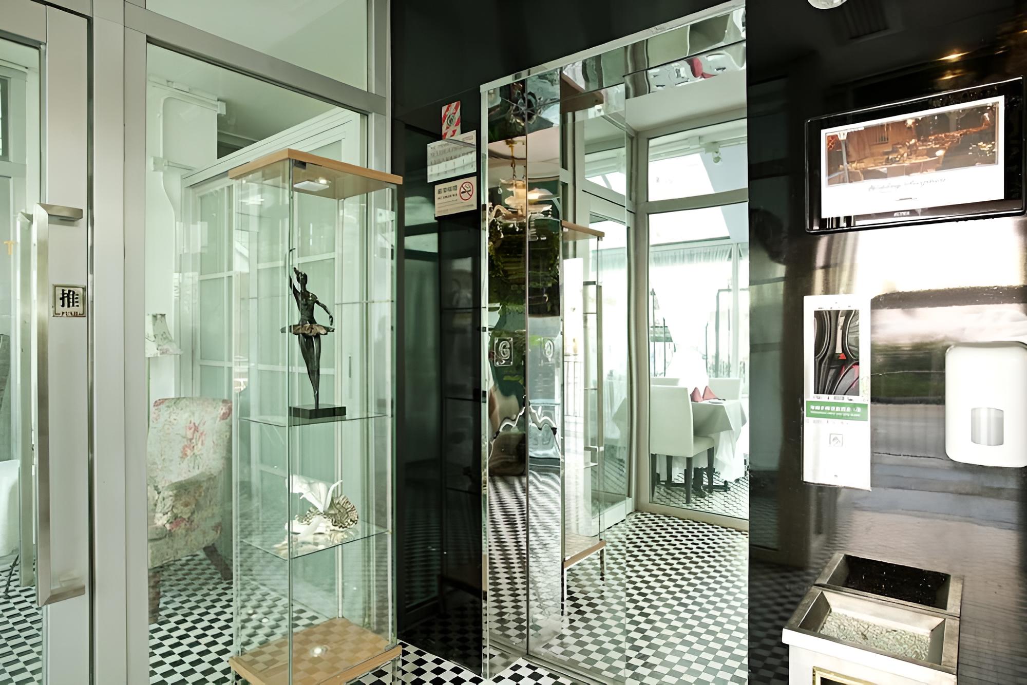 Bridal Tea House Hotel - Gillies Avenue South - Image 5