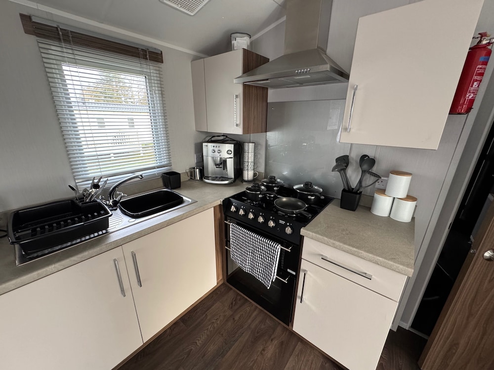 Haggerston Castle - Caravan - Sleeps 6 - Parking