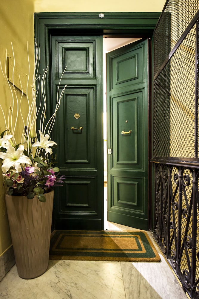 Residenza Tupini S.Pietro Suites photo 5