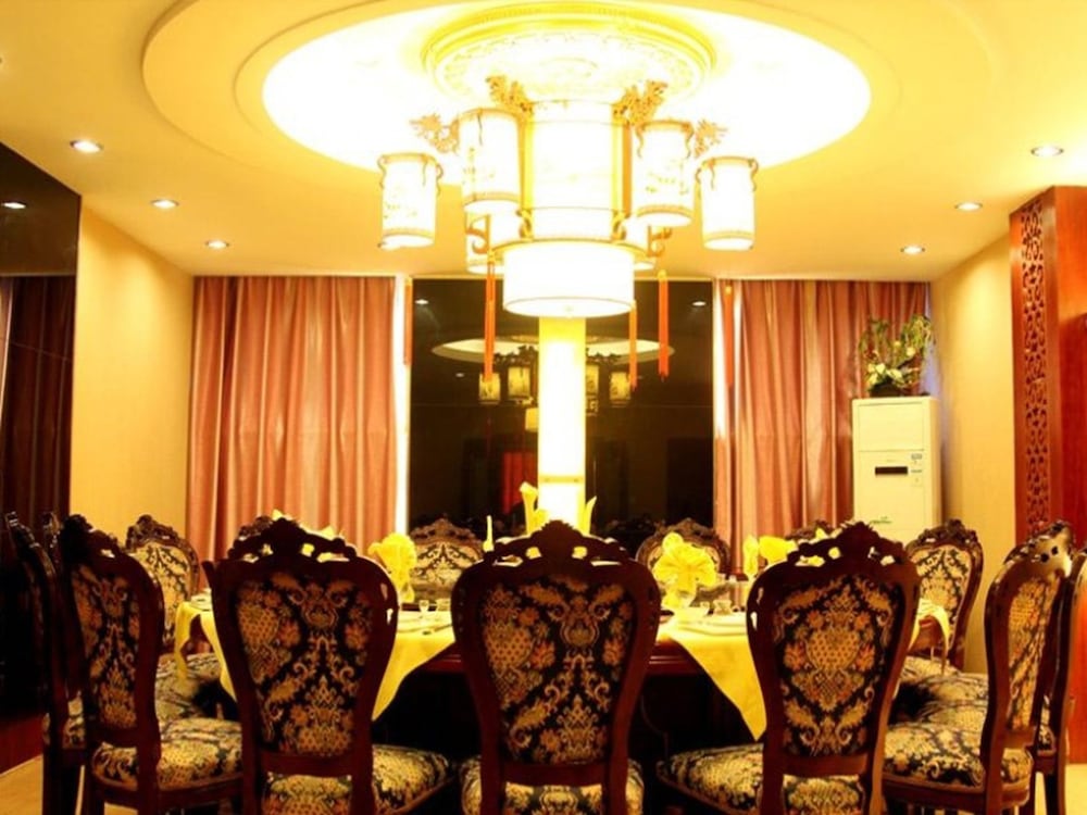 GreenTree Inn Huaian Chuzhou Avenue Zhou Enlai Memorial Hall Hotel - Property Image 4