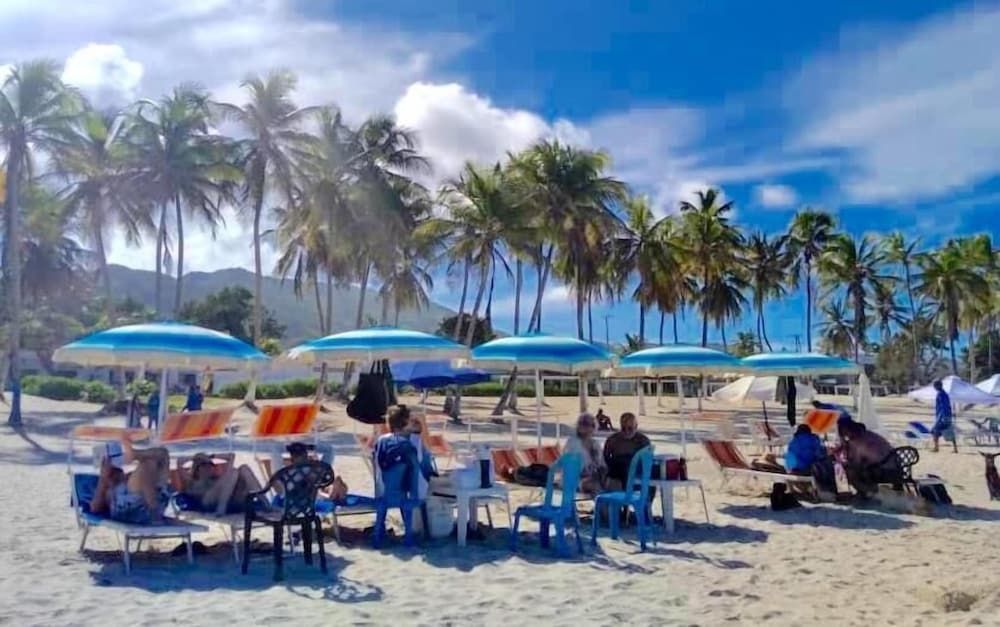 Costa Linda Beach