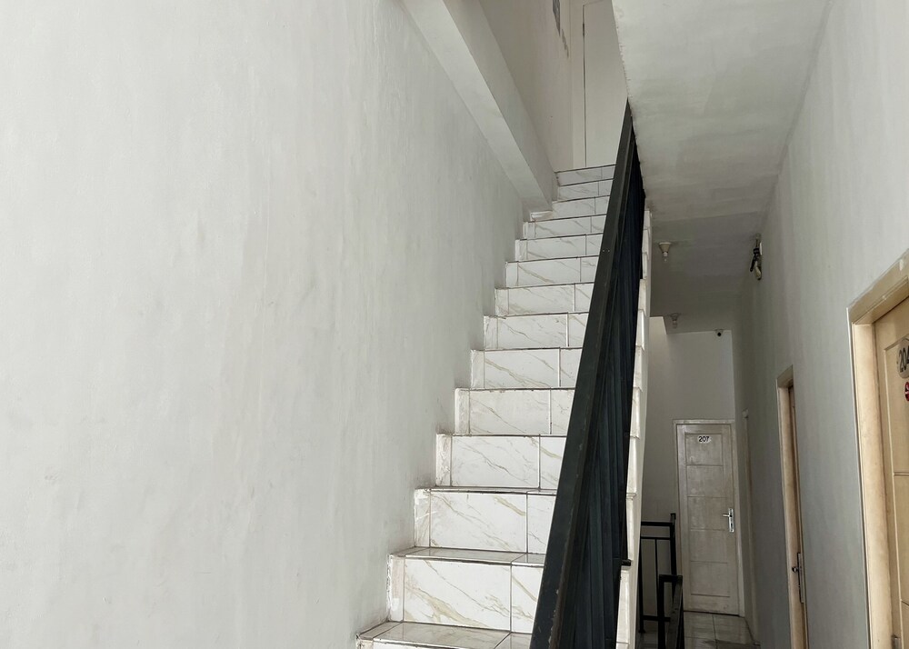 Rb Residence Grogol