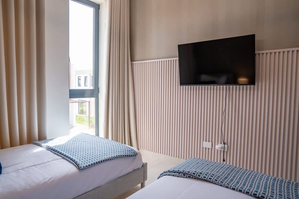 Ziba B06 NOK Classy 3BR Villa by Vistacana Rentals