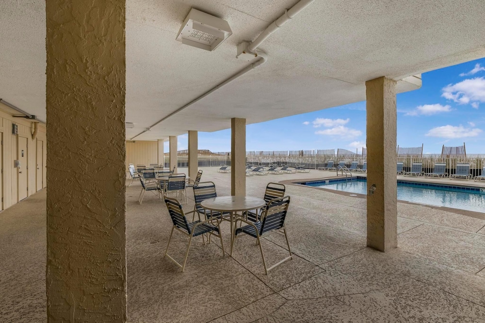 Edgewater West 65