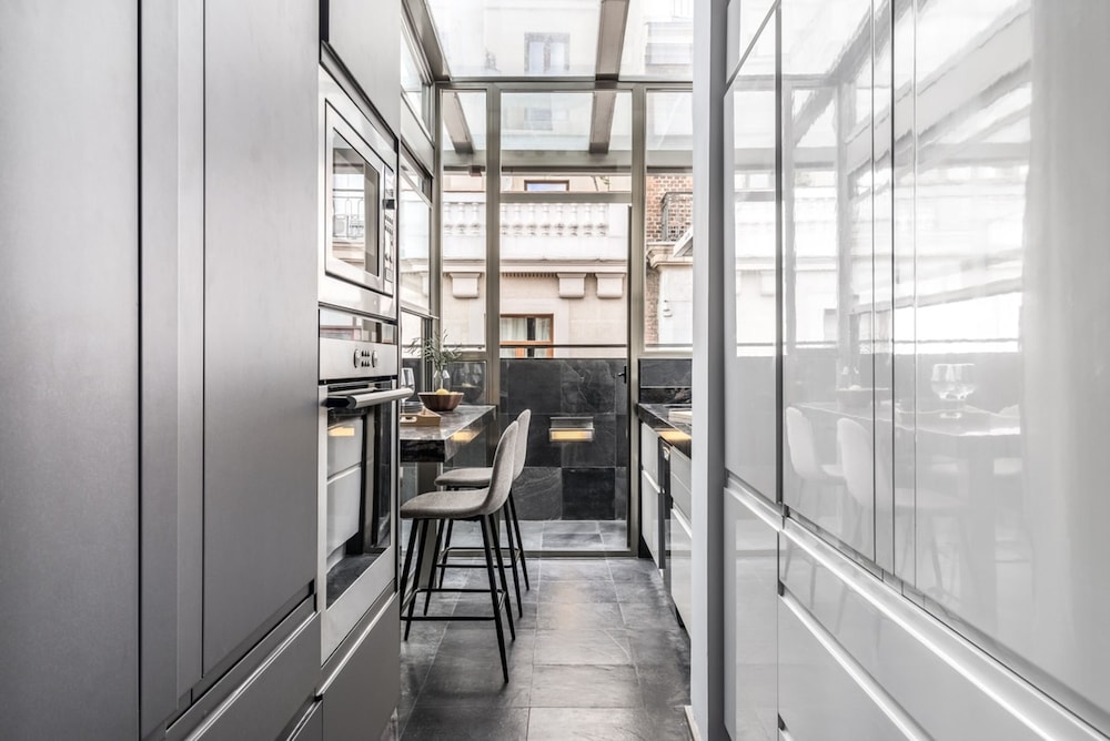 Monroe - 2 Bedrooms in Chueca