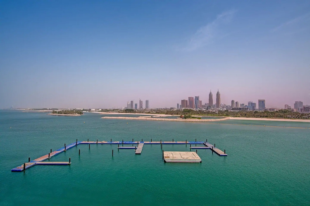 Stunning 1 Bedroom Sea View on the Palm