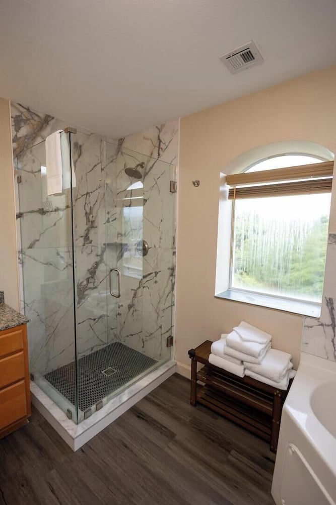 Mountain View Condo 1501