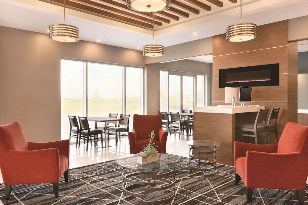 Toronto Vacations - Park Inn by Radisson Brampton, On - Property Image 4