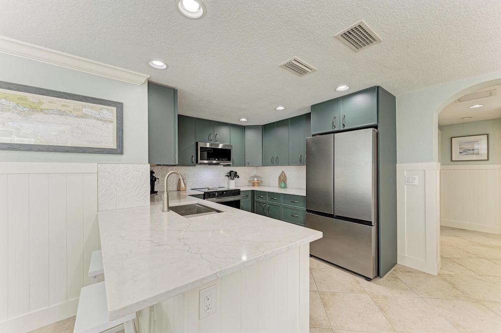 Anna Maria Island Blue Bella Bliss - Private Heated Pool