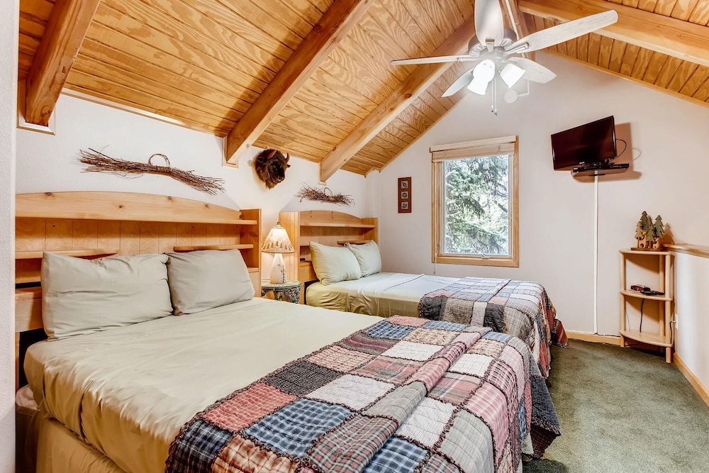 Estes Park Condos - Property Image 44