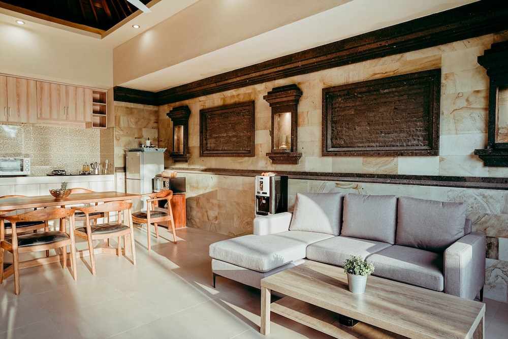 Widi Agung Villa